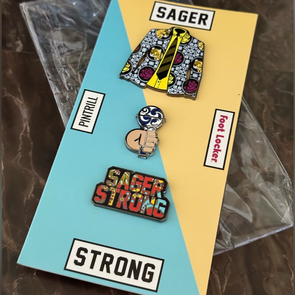 Sager Strong Lapel Pin Set (Sager / Foot Locker Collab)